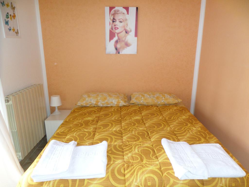B&B Villino Lory Marino Rum bild