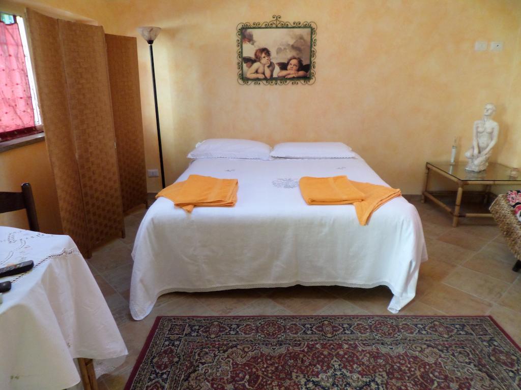 B&B Villino Lory Marino Rum bild